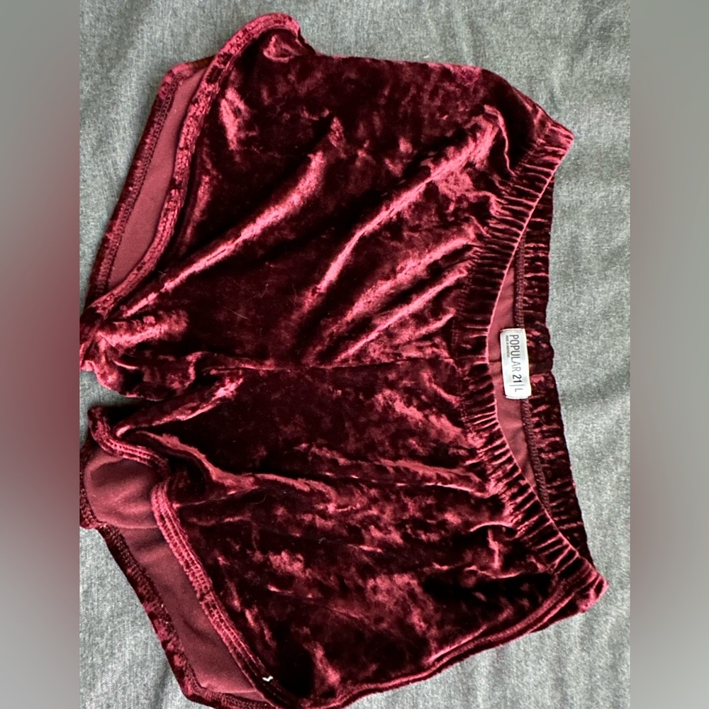 Popular 21 maroon shorts